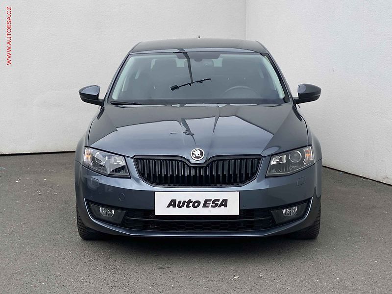 Škoda Octavia (2015) 1.8 TSi 4x4, Elegance, DSG - fotka 2 z 18