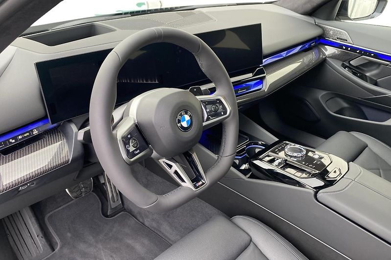 BMW Řada 5 540d xDrive Sedan - fotka 8 z 10
