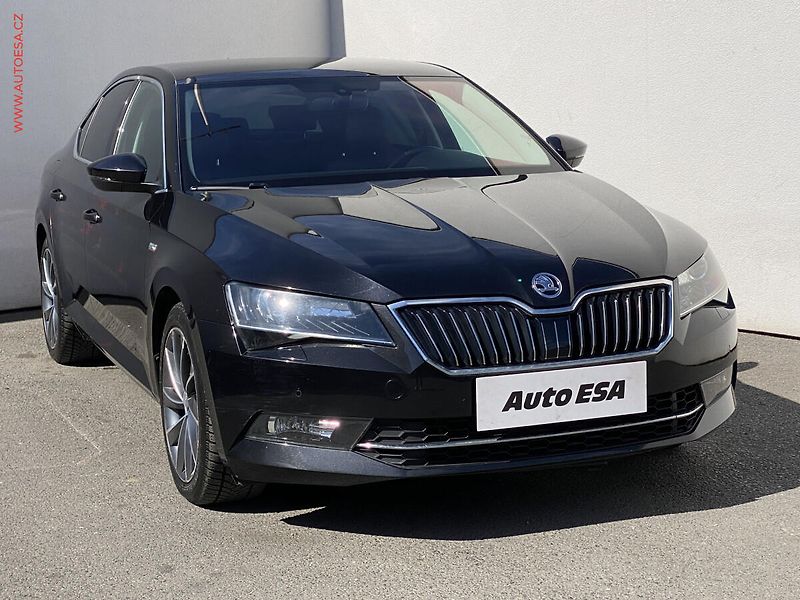 Škoda Superb (2018) 2.0 TSi, ČR, Edition 100, DSG - fotografie inzerátu