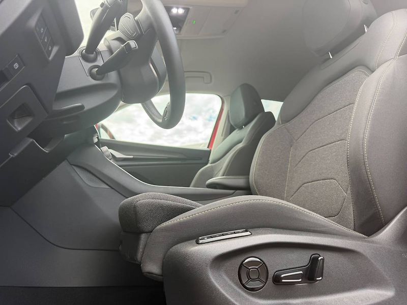 Škoda Kodiaq Selection 2,0 TDI 142 kW 4x4 7 - fotka 7 z 40
