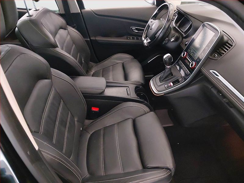 Renault Grand Scénic (2017) 1.6 dCi, Automat, 7 míst - fotka 9 z 17
