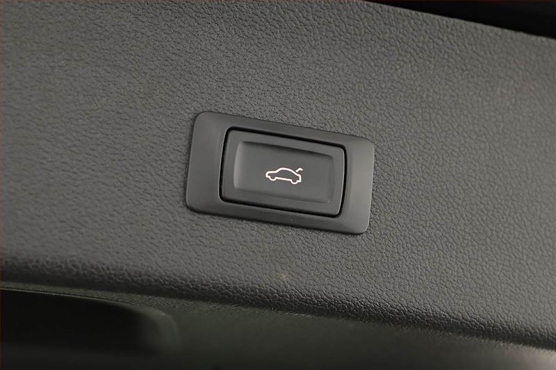 Audi A4 Allroad (2013) 2.0 TDI, 4X4, Automat - fotka 13 z 17