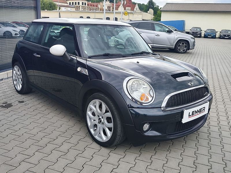 Mini Cooper S 1.6/141kW John Cooper Works - fotka 3 z 25