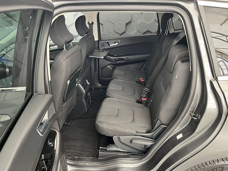 Ford S-MAX 2,5 HEV Titan. 7 míst ZAMLUVEN - fotka 30 z 65