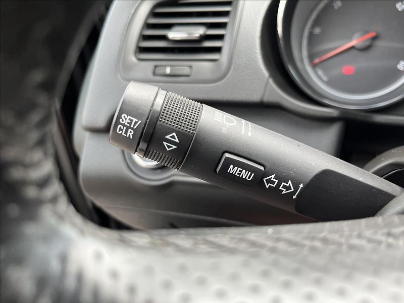 Opel Insignia 2,0 CDTi KLIMA SERVIS ROZVODY - fotka 28 z 44