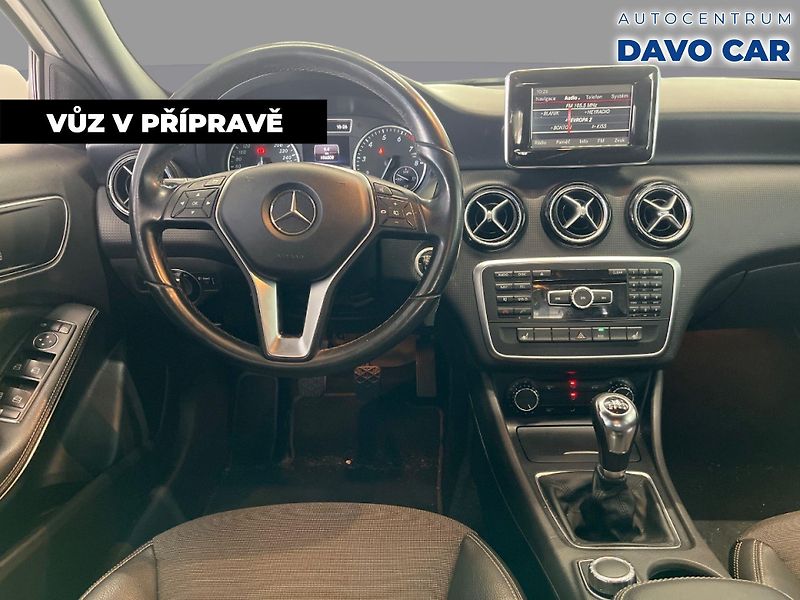 Mercedes-Benz Třídy A 1,6 200 115kW Sport - fotka 8 z 17