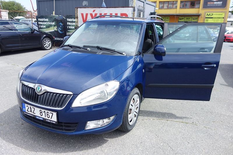 Škoda Fabia 1,2TSi 77 kW DSG !!! Servisová - fotka 16 z 30