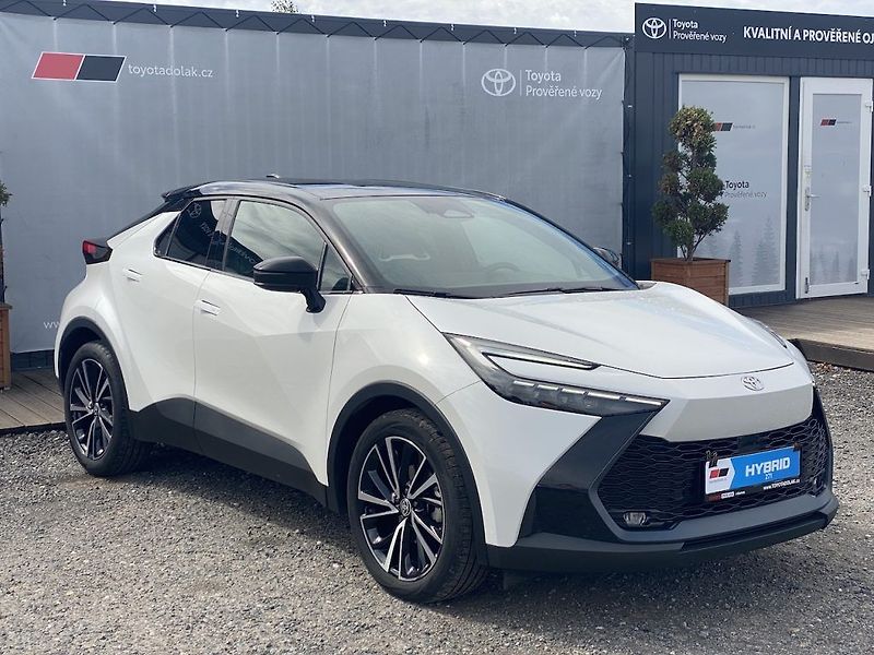 Toyota C-HR 2.0HEV, ČR, Executive, 2x pneu - fotka 30 z 32
