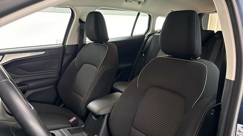 Ford Focus 1.5 Ecoblue AUT Titanium Kombi - fotka 15 z 26
