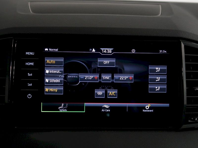 Škoda Karoq (2026) SPORTLINE 2.0TSI 140KW DSG - fotka 27 z 42