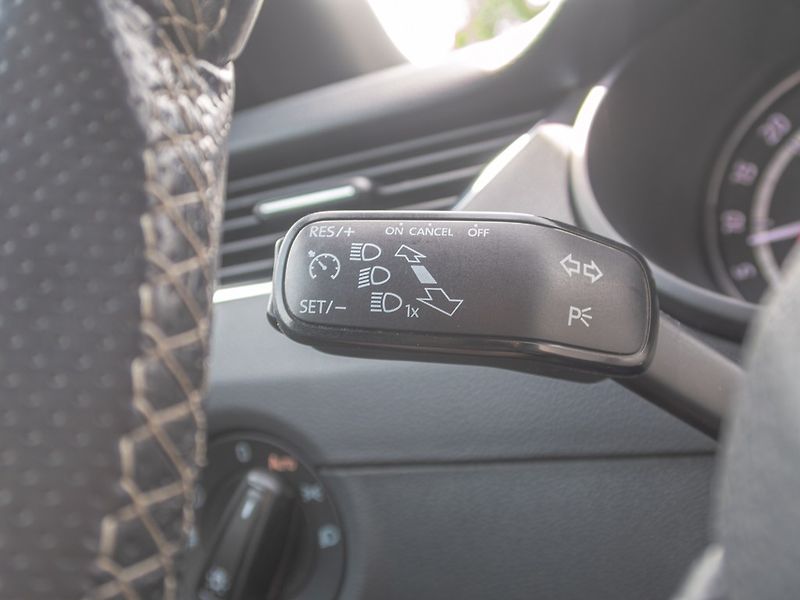 Škoda Octavia (2015) 2.0TDI 135KW RS – NAVIGACE - fotka 19 z 49