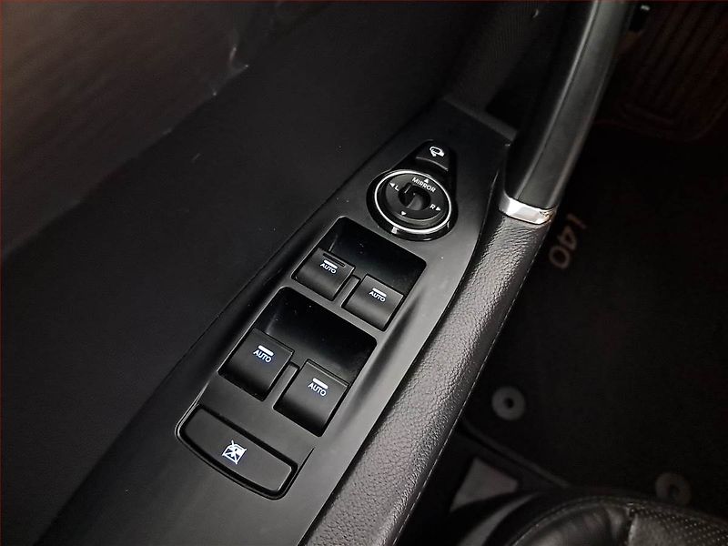 Hyundai i40 (2017) 1.7 CRDi, Automat, Kůže, Navi - fotka 18 z 20