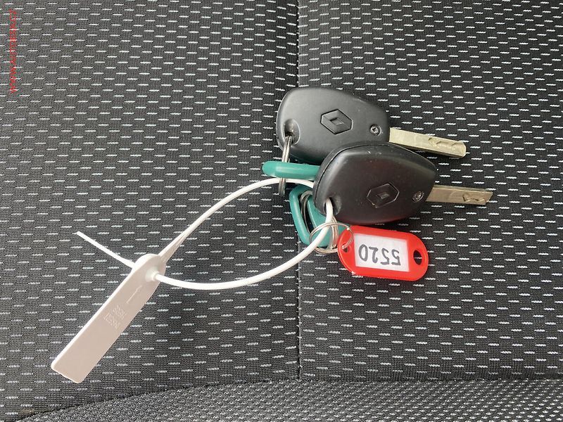 Renault Clio (2008) 1.2 i, ČR, Temp.STK1/27 - fotka 20 z 20