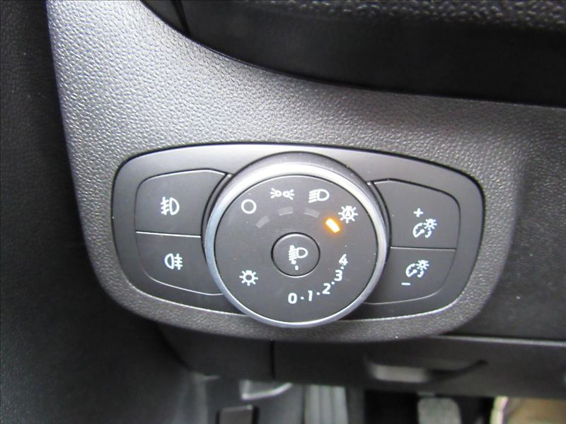Ford Fiesta 1,0 92kW - fotka 24 z 28