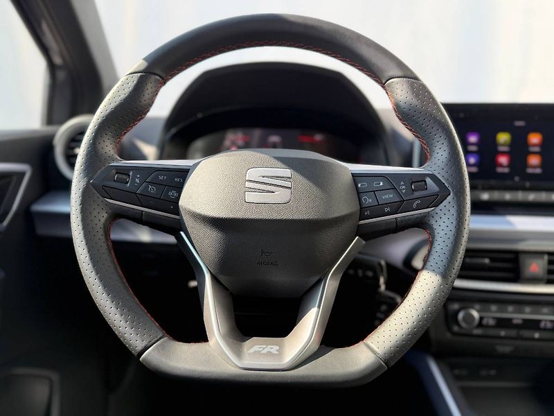 Seat Arona (2025) 1.0 TSI 85kW FR DSG-7 - fotka 10 z 21