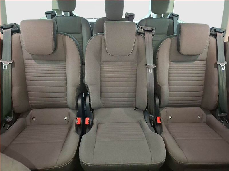 Ford Tourneo Custom (2018) Titanium 2.0 EcoBlue, DPH - fotka 10 z 21