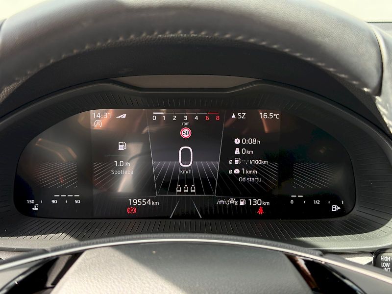 Škoda Kamiq (2025) 1.0 TSI 85 kW TopSelection - fotka 7 z 24