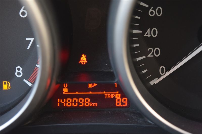 Mazda 5 2,0 110KW 7MÍST VÝHŘEV NAVI - fotka 28 z 46