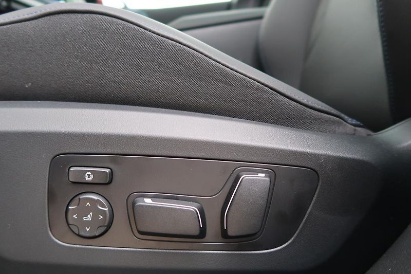 BMW X3 20 xDrive - fotka 8 z 16