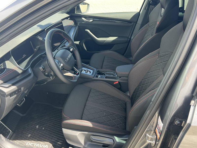Škoda Octavia (2026) RS 7DSG 2,0TSI - fotka 7 z 23