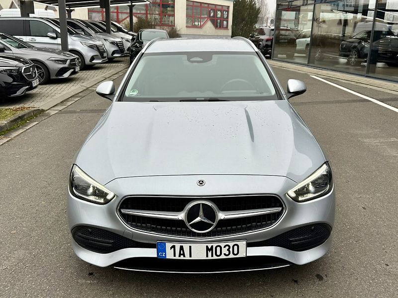 Mercedes-Benz Třídy C (2025) 220 d 4MATIC kombi - fotka 3 z 41
