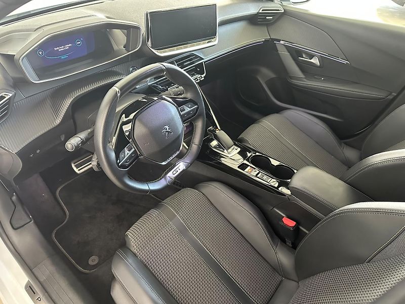 Peugeot 208 (2021) 208-e GT,136HP,ČR,DPH,1.maj. - fotka 7 z 20