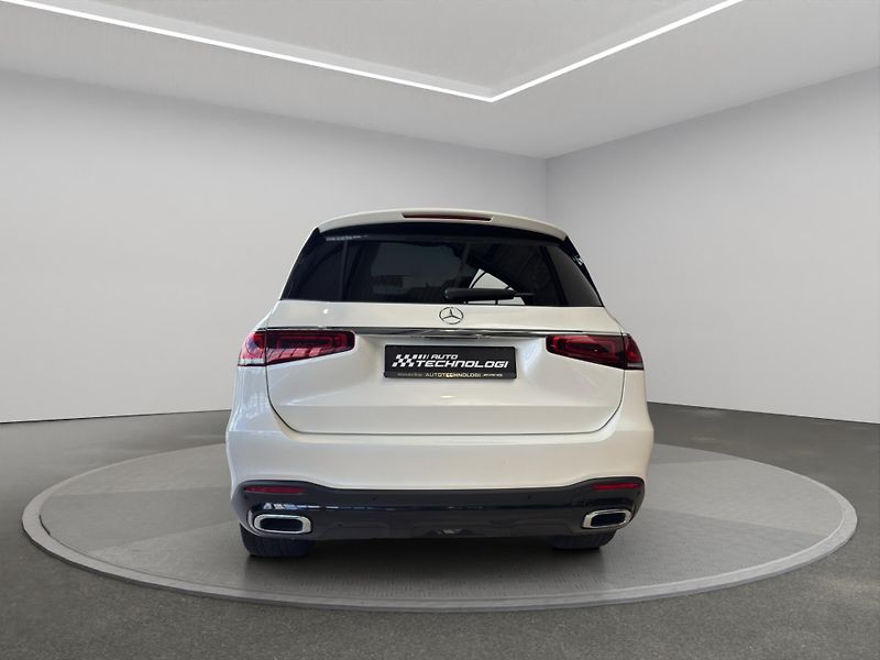 Mercedes-Benz GLS (2022) 400D 4MATIC - fotka 6 z 26