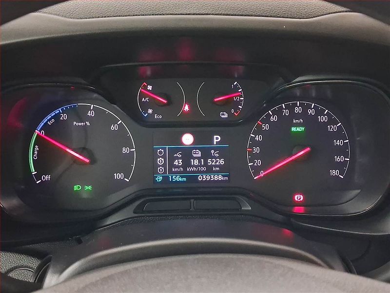 Opel Combo (2022) Electric 50kWh, SoH 100% - fotka 11 z 19