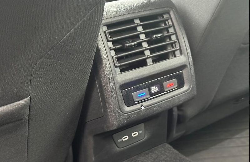 Volkswagen Golf Variant 1.5 TGI Base Ambient  - fotka 17 z 17