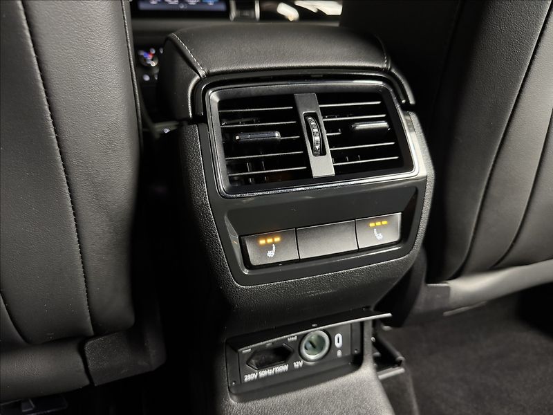 Škoda Kodiaq 2,0 TDi  DSG 4x4 L&K Virtual L - fotka 17 z 50
