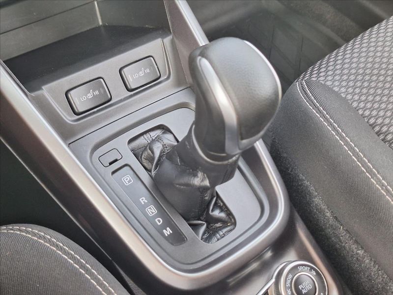 Suzuki Vitara 1,5 DualJet Hybrid  4WD AT CZ - fotka 10 z 16