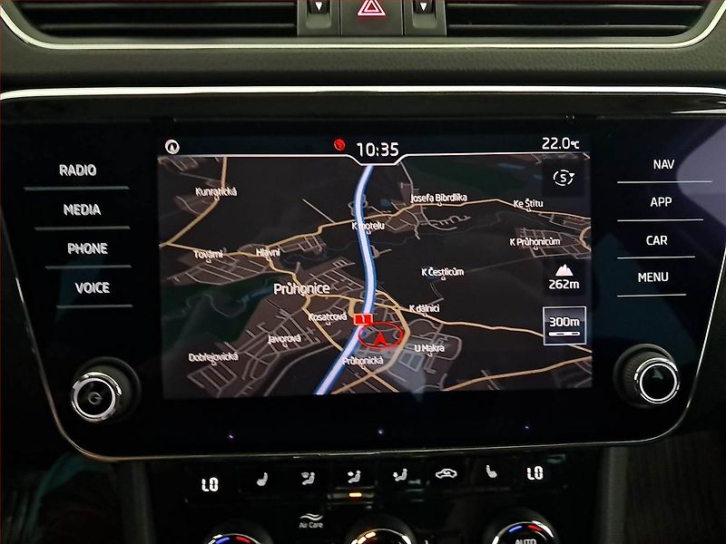 Škoda Superb (2019) 2.0 TDI, Automat, Kůže, Navi - fotka 23 z 26
