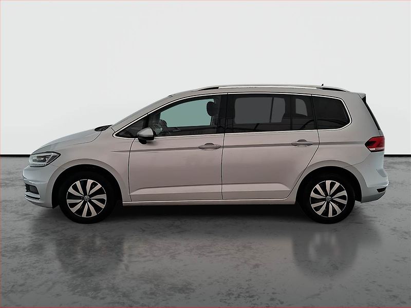 Volkswagen Touran (2023) 1.5 TSI - fotka 3 z 19