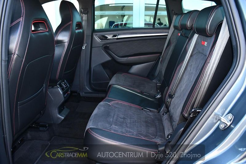 Škoda Kodiaq RS 2,0TDi VIRTUAL PANOR 2xALU  - fotka 14 z 56