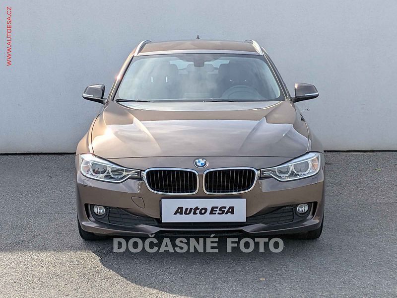 BMW Řada 3 (2015) 2.0 D 316d, AC, navi - fotka 2 z 13