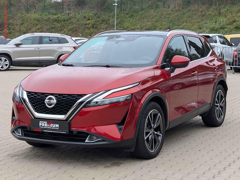Nissan Qashqai (2022) 1.3DIG-T, 2.maj,ČR, LED - fotka 3 z 21