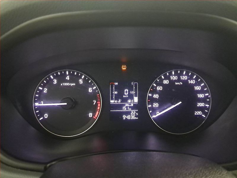 Hyundai i20 (2016) 1.2, ČR,1.maj - fotka 11 z 15