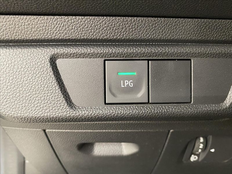 Dacia Logan 1,0 TCe 67kW LPG - fotka 13 z 26