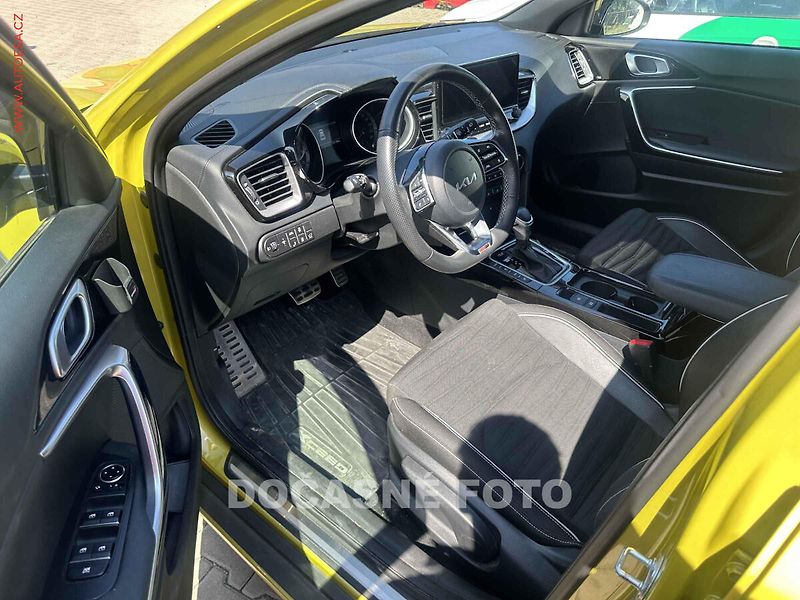 Kia XCeed (2023) 1.5T-GDi, ČR, servis.kniha - fotka 3 z 3