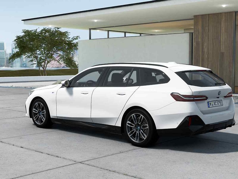 BMW i5 (2026) - fotka 2 z 10