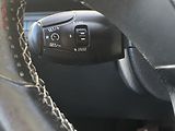 Peugeot 2008 (2017) 1.2 PT, Crossway, panor - náhled 13