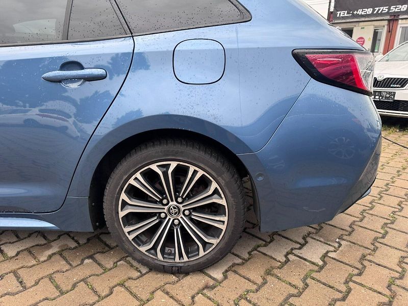 Toyota Corolla (2019) 1,2i 85KW TURBO SPOJKA 2. MAJ - fotka 15 z 50