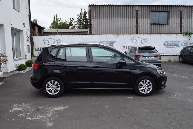 Volkswagen Golf Sportsvan (2016) 1.4TSI 92kw CLBMT TAŽNÉ NAVI  - fotka 6 z 50