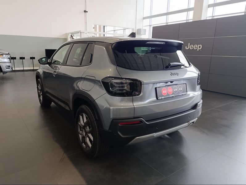 Jeep Avenger (2026) 1,2 Turbo e-Hybrid 110k  Altit - fotka 4 z 15