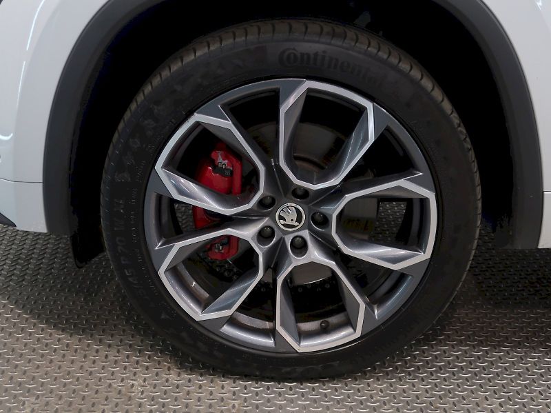 Škoda Kodiaq (2020) RS 2.0TDI 176KW 4x4 DSG TAŽNÉ - fotka 12 z 51
