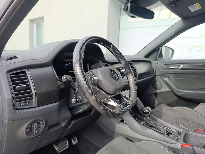 Škoda Kodiaq 2.0TDI 4X4 SPORTLINE 1.MAJ ČR  - fotka 11 z 34