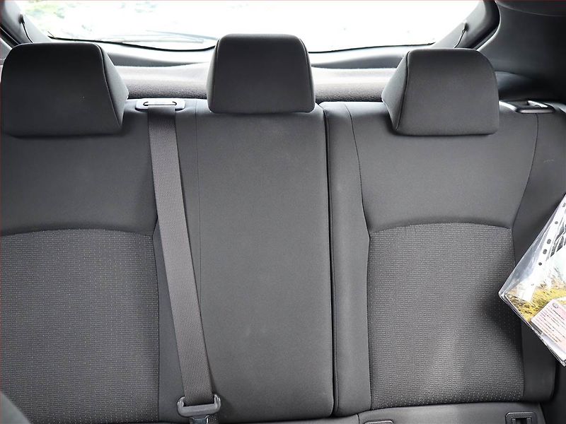 Toyota C-HR (2018) 1.8 Hybrid, Automat - fotka 10 z 21