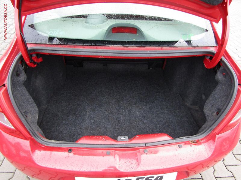 Renault Thalia (2010) 1.2 i, ČR, TZ, +kola - fotka 7 z 17