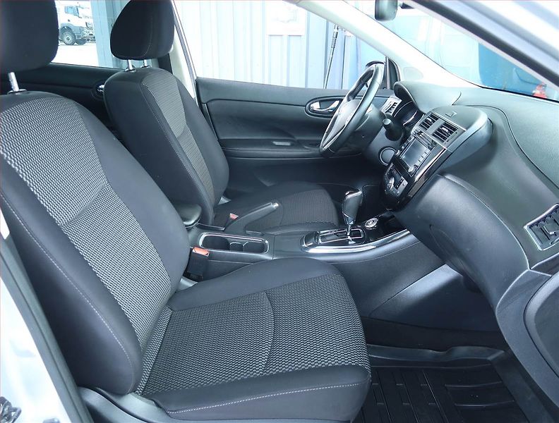 Nissan Pulsar (2015) 1.2 DIG-T, Automat, Serv.kniha - fotka 9 z 23