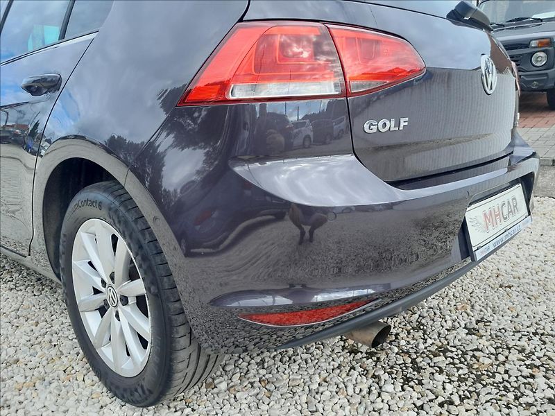 Volkswagen Golf VII 1,2 TSI 81kW LOUNGE - fotka 16 z 60